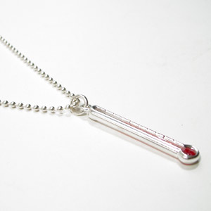 Jewelry with real thermometers