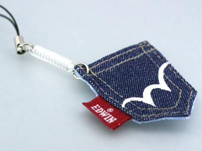 Cleaner for cell phone display