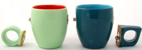 snap cup with handle