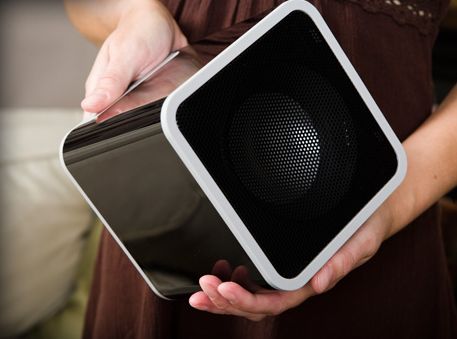 Evolve: Wireless Sound System for iPod