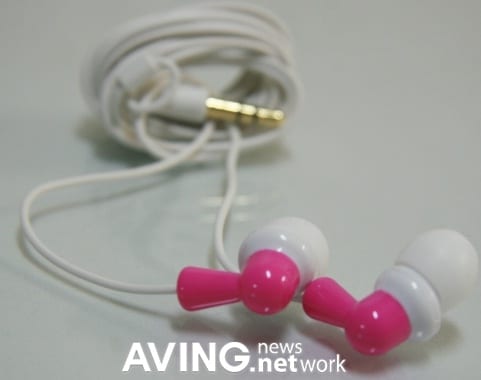 Cresyn to launch its 9 colorful earphones 