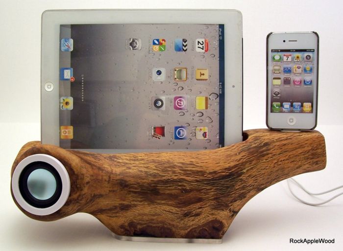 iPhone Speaker Docking Station with iPad Stand