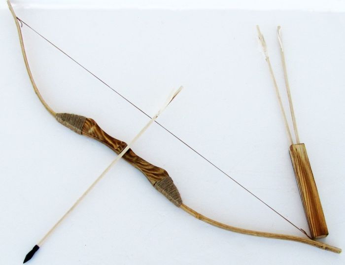 Wooden Bow Set with 3 Arrows