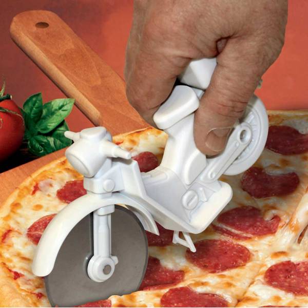 Scooter-Pizza-Cutter