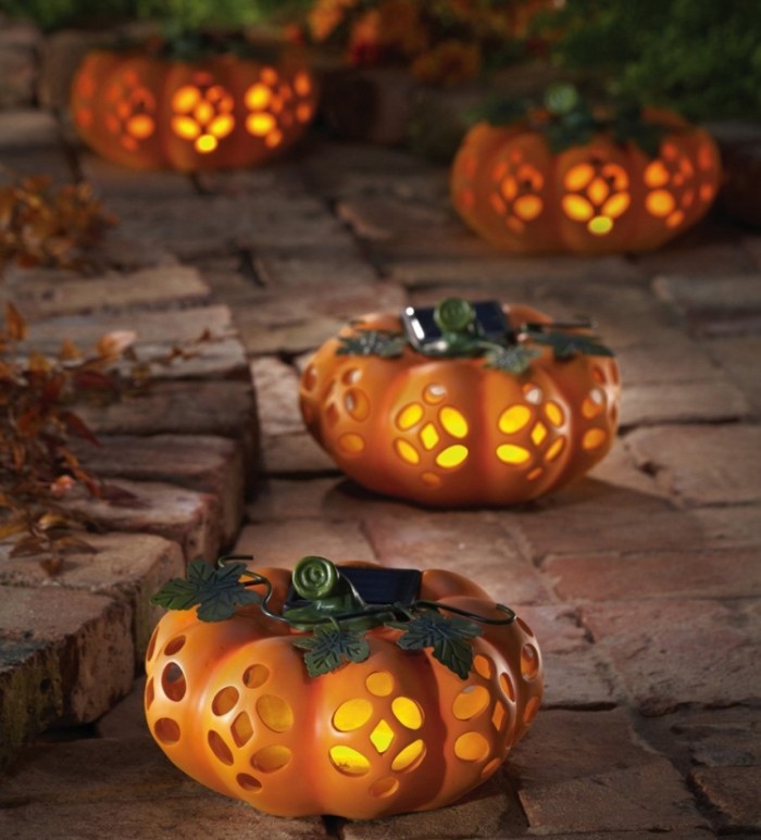 Solar Powered Pumpkin Lights
 Solar Lighted Decorative Garden Pumpkin