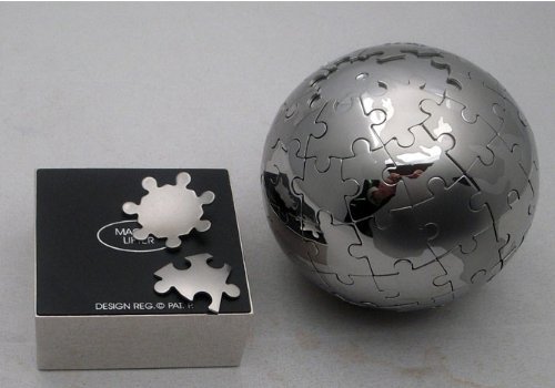 Magnetic Globe Extraodinart Puzzle