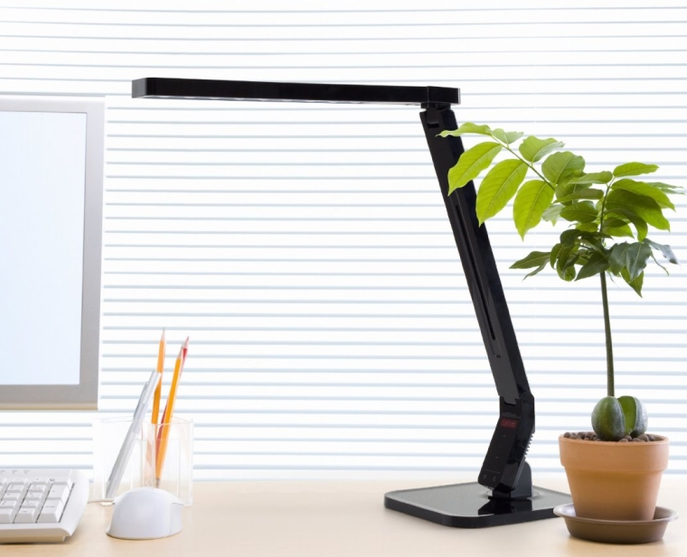 Natural Light Smart LED Desk Lamp with Tilting Head