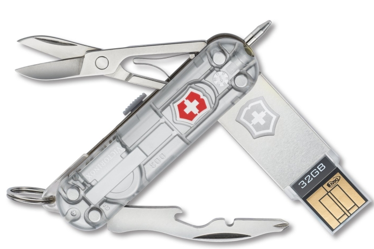 Swiss Amy Multitool with 32 GB Flash Drive