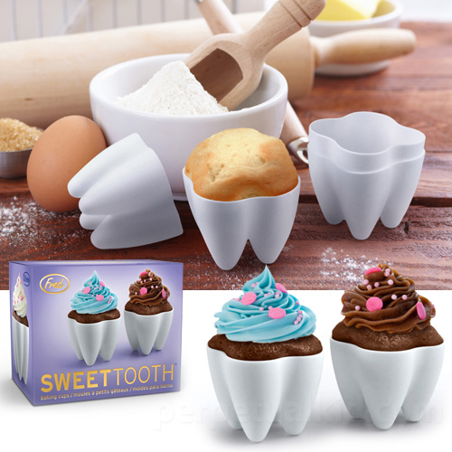SWEET TOOTH CUPCAKE MOLDS
