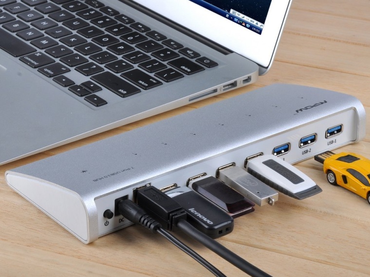 7 Port USB 3.0 Hub Premium Aluminum Hub