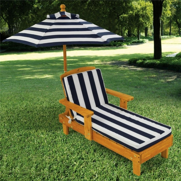 Outdoor Chaise with Umbrella