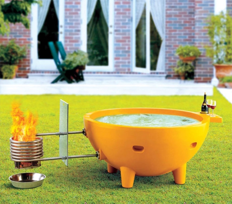 Round Fire Burning Portable Outdoor Fiberglass Soaking Hot Tub