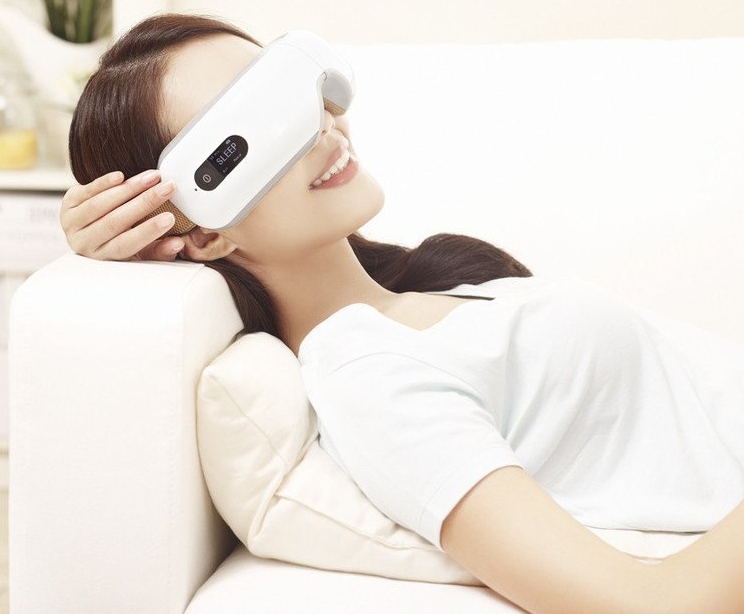 Eye Massager Therapy with Heat Compression