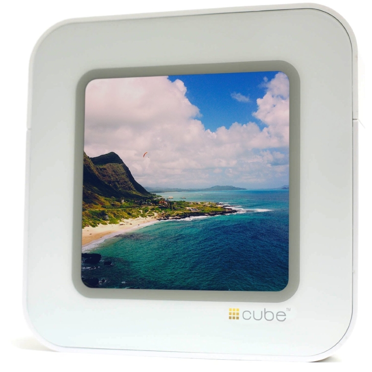 Digital Wi-fi Touchscreen Photo Viewer for Instagram