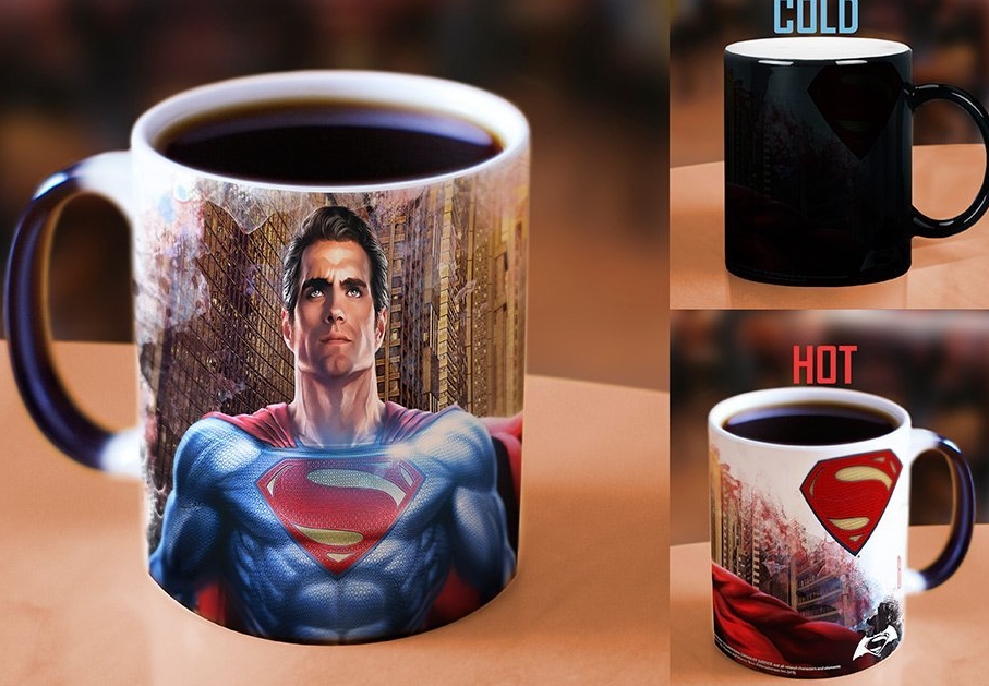 Batman v Superman Heat-Activated Morphing Mug