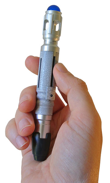 13a8_exclusive_10th_doctor_sonic_screwdriver_remote_inhand2