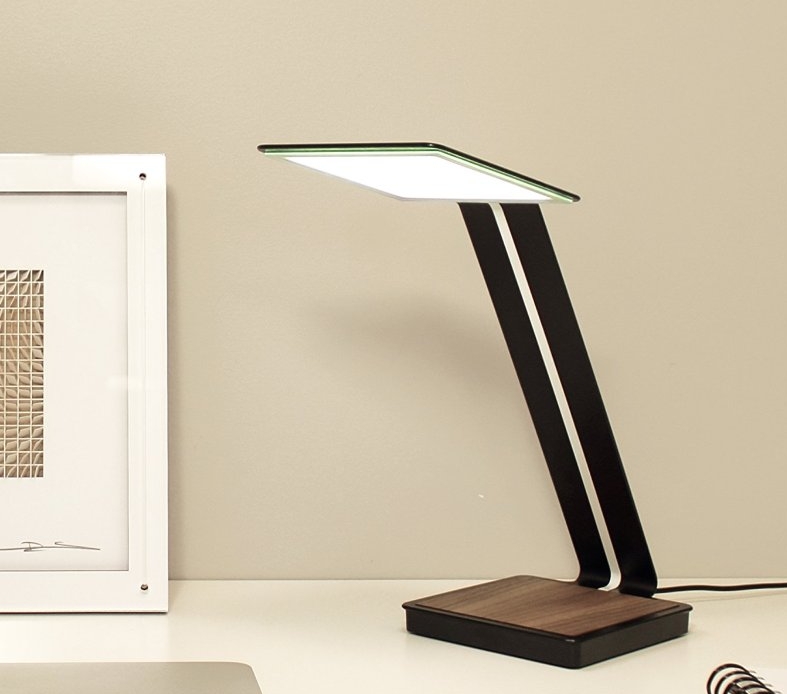 Glare-Free OLED DeskTable Lamp with Wireless Charging