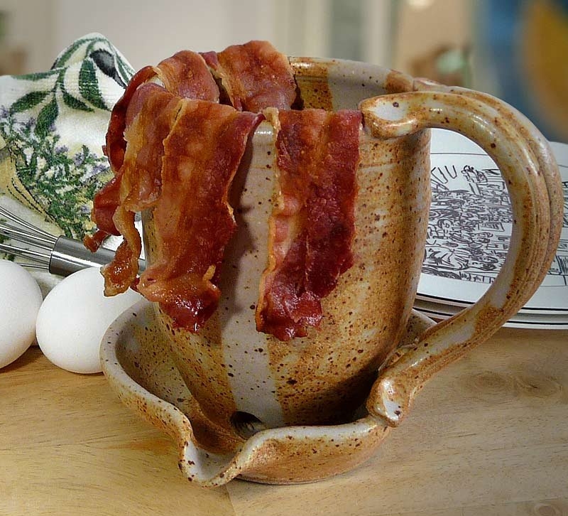 Stoneware Microwave Bacon Cooker Mug