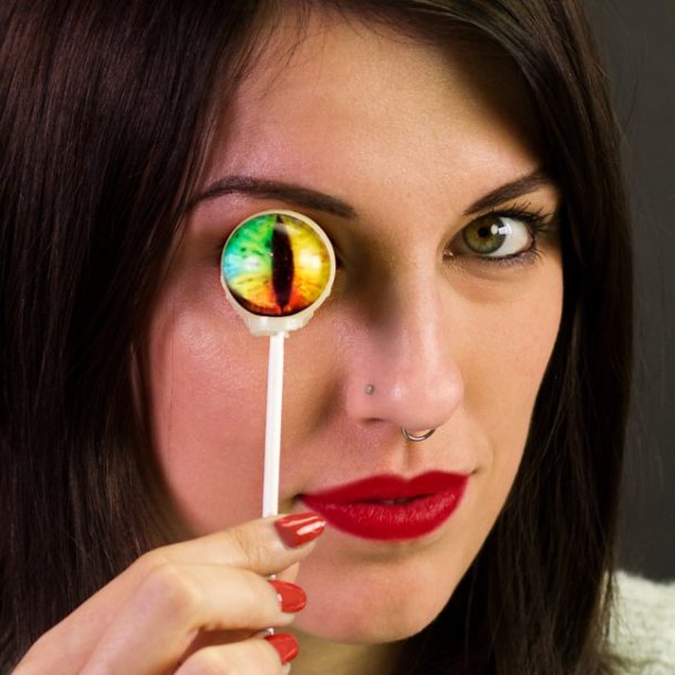 Eyeball Lollipops