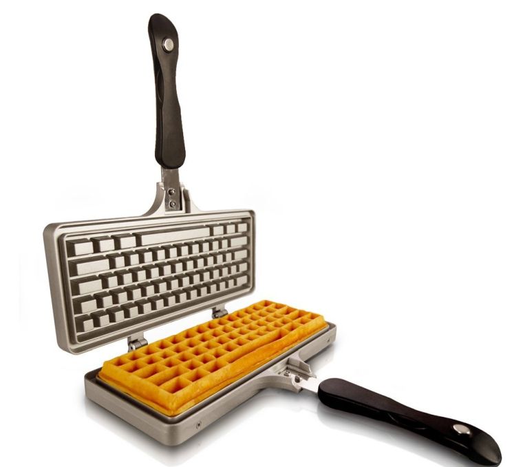 the-keyboard-waffle-iron