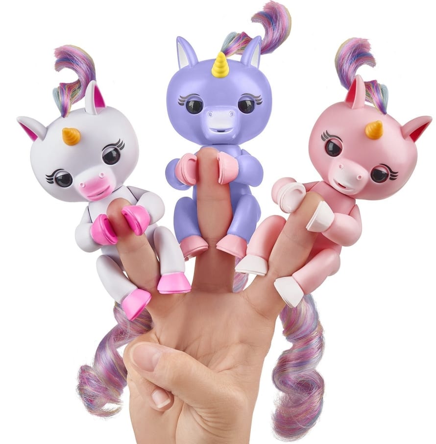 fingerlings hugs unicorn