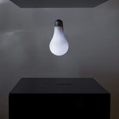 Light bulb levitating