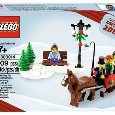 LEGO 2012 Holiday Set