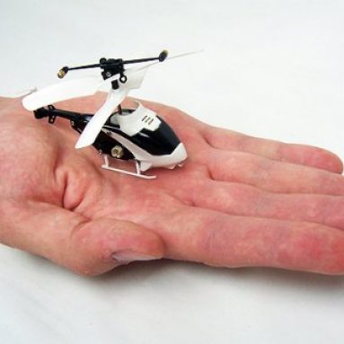 Micro 3-Ch Helicopter with Gyro – iPhone Controlled