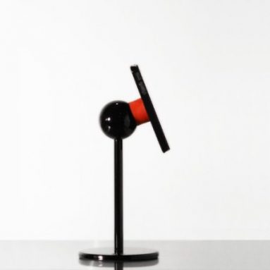 Magnetic Stand for iPhones & Smartphones