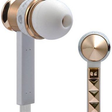 Monster Cable Heartbeats 2.0 by Lady Gaga