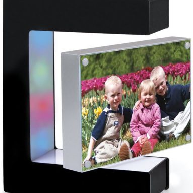 The Hovering Picture Frame