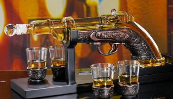 Gun Whisky Decanter Set with 4 Shot Glasses