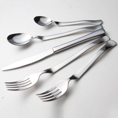 An Innovative Head Up Flatware for Enhanced Hygienic Dining Environment