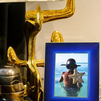 Aura Digital Photo Frame Limited Edition Smart Frame