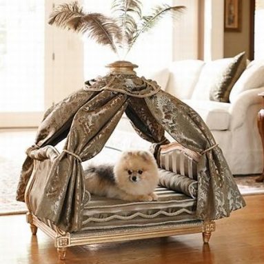 Marie Antoinette Pet Bed