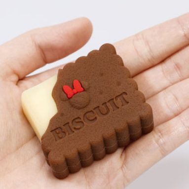 Biscuit Type USB Charger for Smartphone