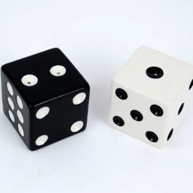 Game Dice Salt & Pepper Shaker Set