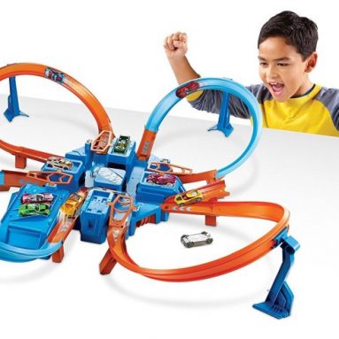 Hot Wheels Criss Cross Crash Track Set