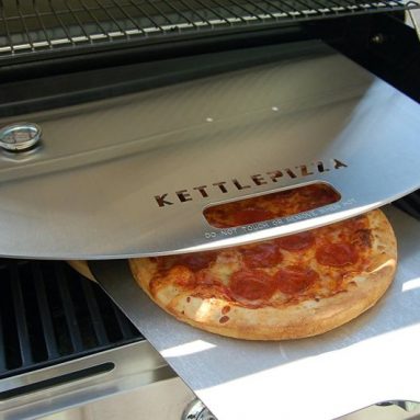 KettlePizza Gas Pro Deluxe Pizza Oven Kit