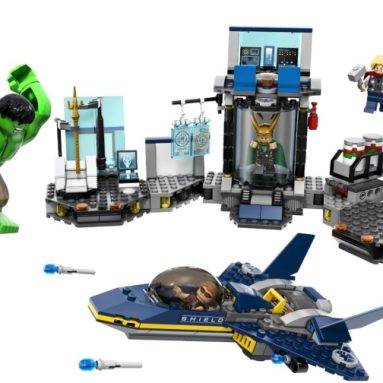 LEGO Hulk Helicarrier Breakout