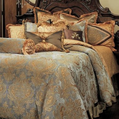 Michael Amini Elizabeth 12 Piece Comforter