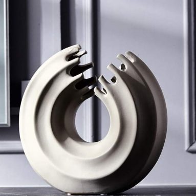 Minimalist Ceramic Vase Heterosexual Flower