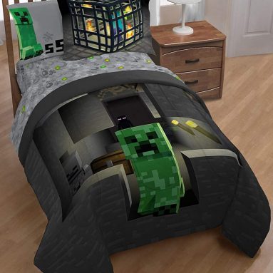 Mojang Minecraft Spawn Gray Twin/Full Reversible Comforter