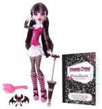 Draculaura doll