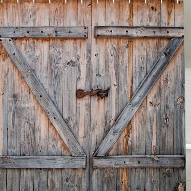 Old Wooden Garage Door American Country Style Decorations for Bathroom