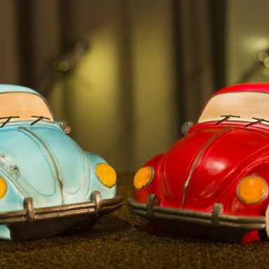 Pink Beetle 6 LED Car Lamp