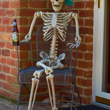 Prextex 5 Ft. Tall Halloween Skeleton