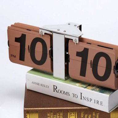 Sea Team Retro Fashion Flip Down Clock