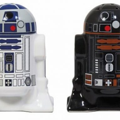 Star Wars R2D2 R2Q5 Salt and Pepper Shakers