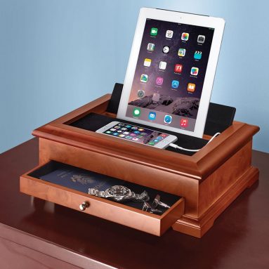 The Gentleman’s Device Charging Valet